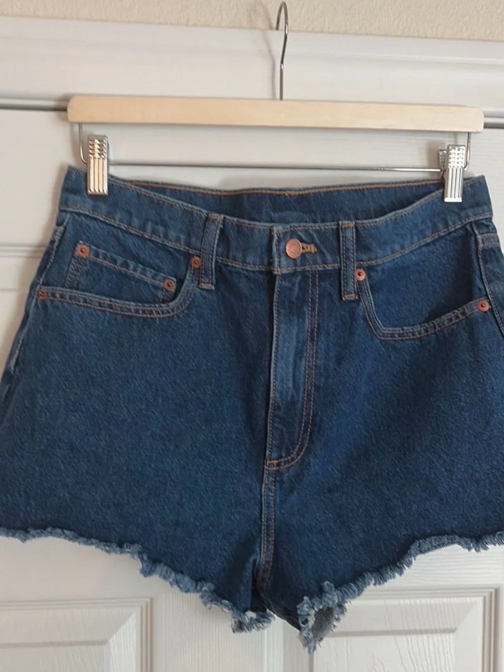 PINK Daisy Dukes 2” inseam sz 12 runs small
